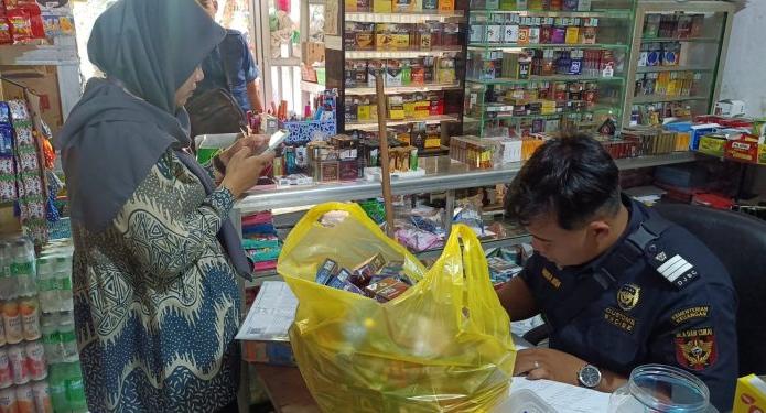  Operasi Gabungan 153 Bungkus Rokok Berhasil Disita Petugas 