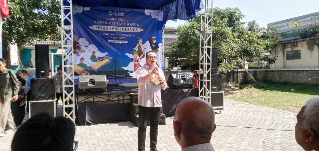 Ringankan Beban Masyarakat, Demokrat Salurkan Bantuan Pangan Murah di Kabupaten Bandung