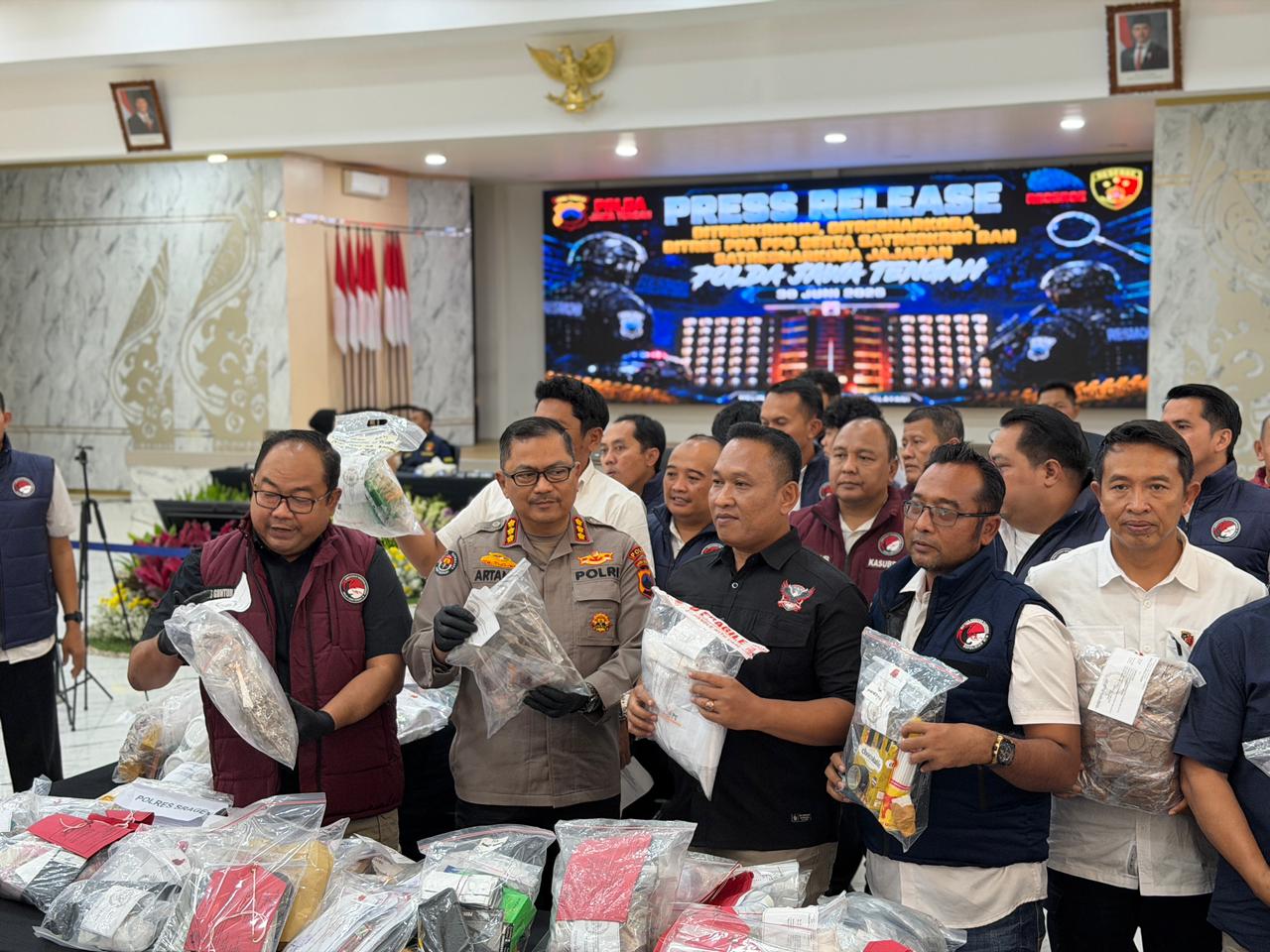 Ditresnarkoba Polda Jateng Ungkap 1.201 Kasus Narkotika Semester I 2026