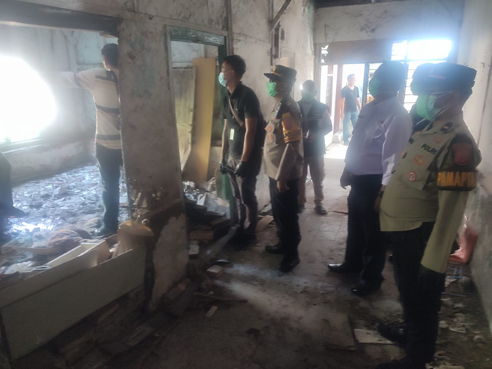 Respons Cepat Polres Cirebon Kota dan Polsek Kesambi Tangani Penemuan Jenazah di Rumah Kosong
