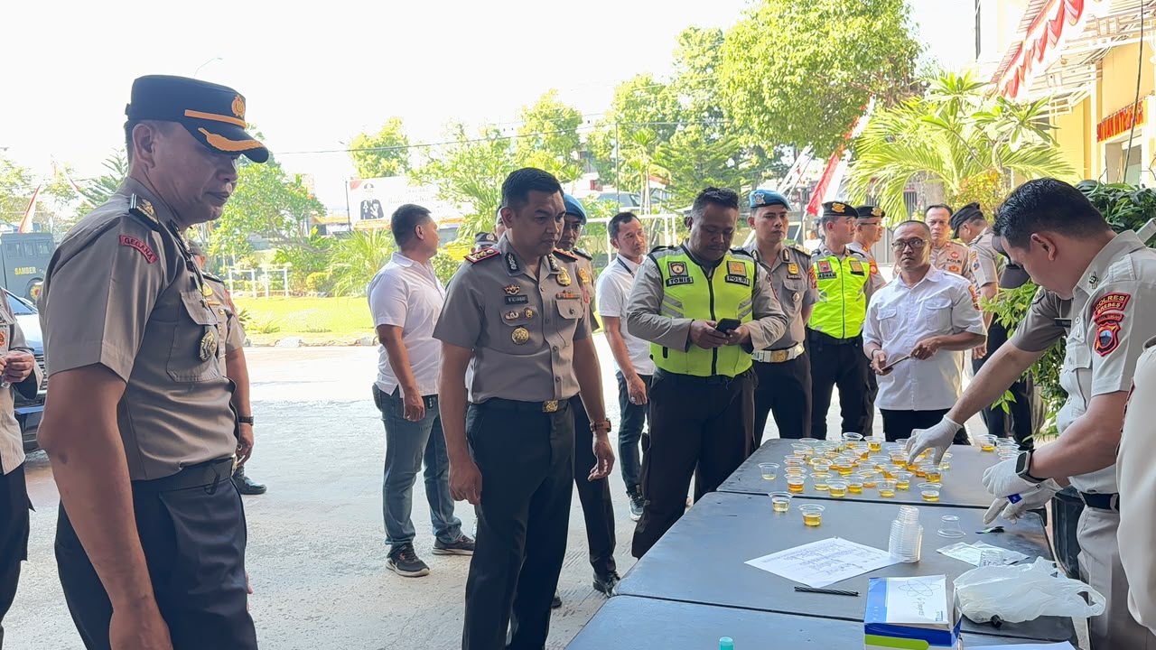 157 Personel Polres Brebes Jalani Tes Urine, Hasilnya 100 Persen Negatif
