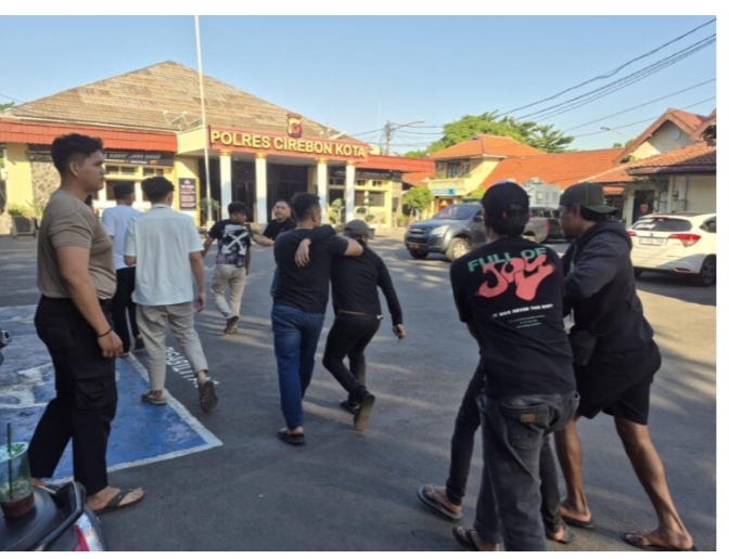 7 Pria Luar Daerah Diduga Debt Collector Intai Mobil Warga di Cirebon, 3 Diciduk di Hotel, 4 Diamankan di Jalan Veteran