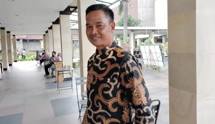 Atang SE Segera Laporkan Bupati Kuningan ke APH Terkait Pembongkaran Tugu Bangkit Bola Dunia