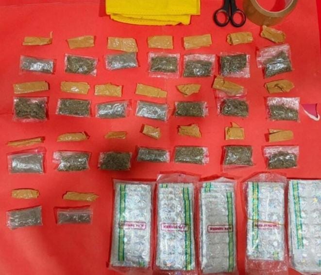 Polresta Banyumas Gagalkan Peredaran , 75,01 Gram Ganja Dan 486 Butir Obat Daftar G, Pelalu Berhasil Diamankan