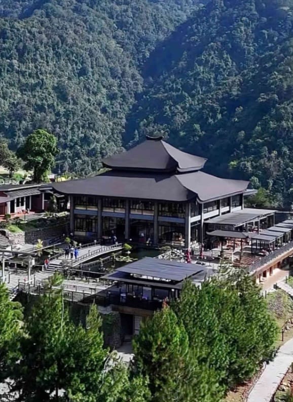 Arunika Eatery Di Kaki Gunung Ciremai Tanpa AMDAL  Bupati Kuningan Tiarap Lawan Anggota DPR RI Rokhmat Ardiyan