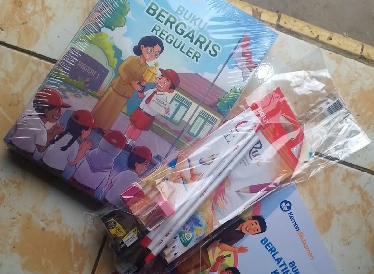 Banpem Menulis SD 2026 di Kuningan Disorot, Barang Disebut Tiba Sebelum Rekening dan Administrasi Siap