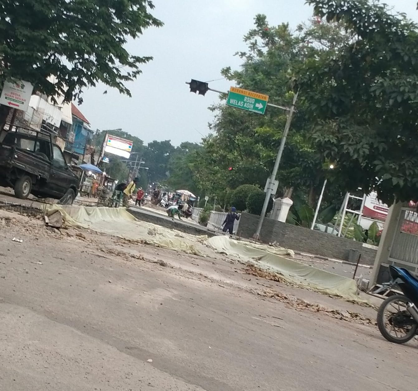 Proyek Siluman Warga Soroti Pengecoran Jalan dan U-Ditch Tanpa Papan Proyek di Baleendah 