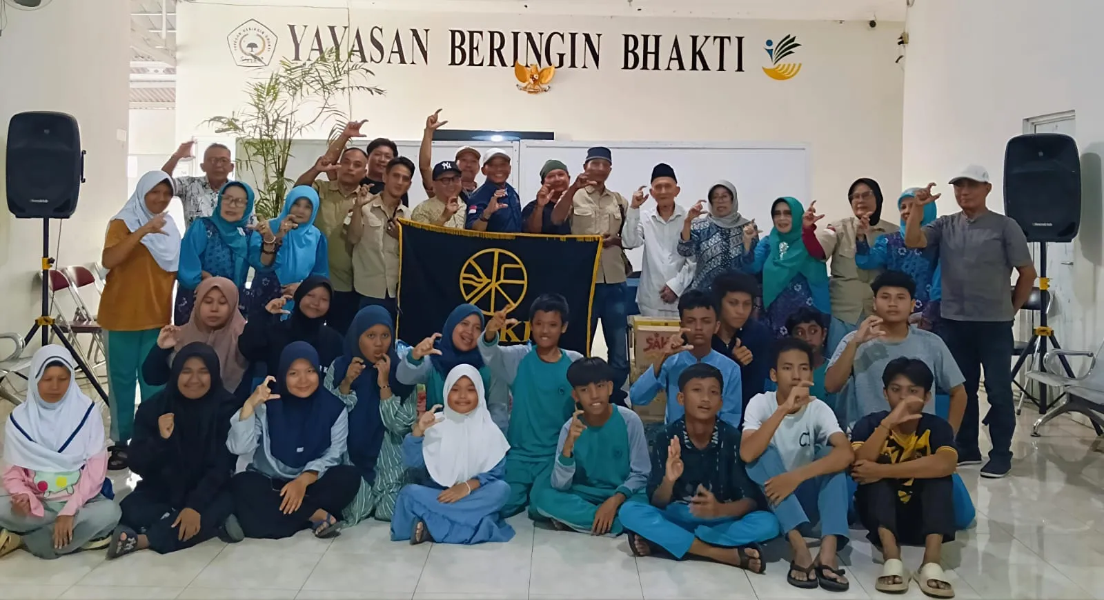 AMKI Cirebon Raya Salurkan Sembako untuk Anak Yatim dan Duafa di Kota serta Kabupaten Cirebon