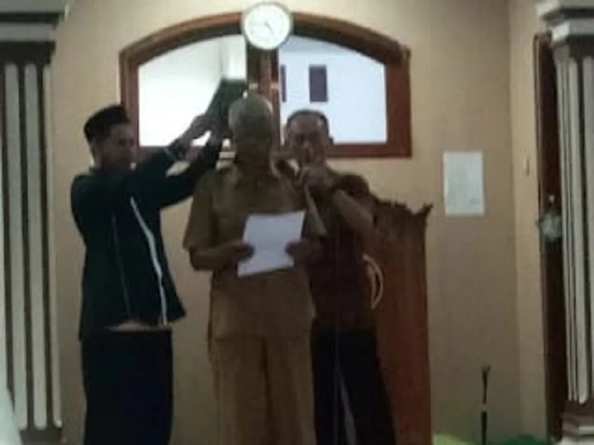 Jalur Langit: “Sumpah di Atas Al-Qur’an” Adili Kades Padamenak