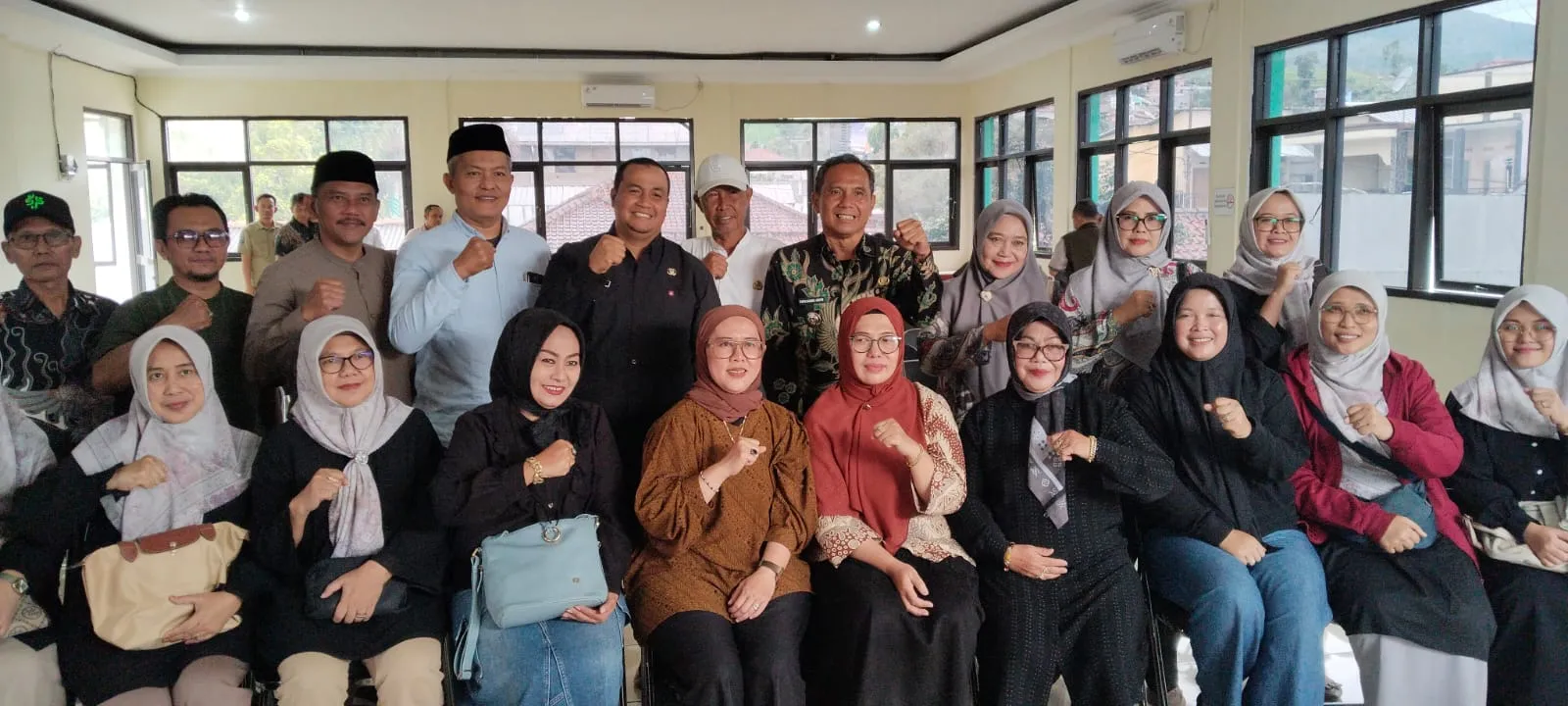 Pisah Sambut Camat Ibun Berlangsung Hangat, Pipin Zaenal Arifin Siap Lanjutkan Pembangunan