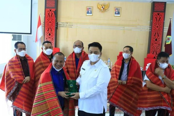 DPRD Provsu Kunker Ke Samosir, Bupati Samosir Sampaikan Proposal Usulan ...