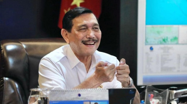 Menteri Koordinator Bidang Kemaritiman dan Investasi yang kini diduduki oleh Luhut Binsar Pandjaitan.